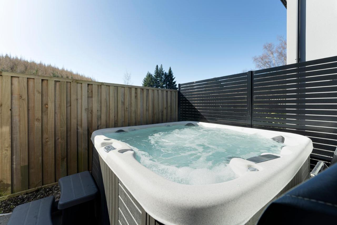 Arthurs Point Retreat - With Hot Tub ควีนส์ทาวน์ ภายนอก รูปภาพ