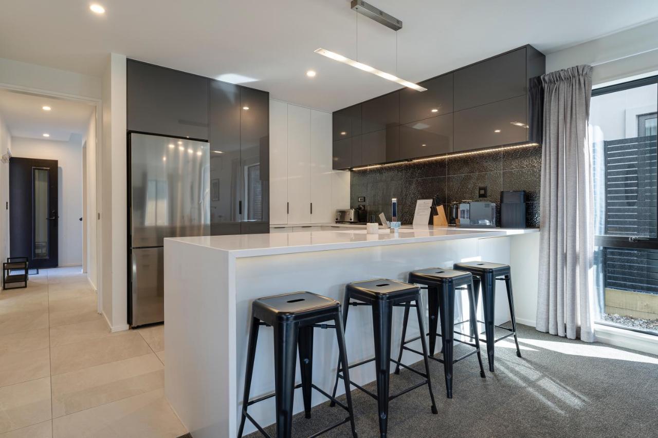 Arthurs Point Retreat - With Hot Tub ควีนส์ทาวน์ ภายนอก รูปภาพ